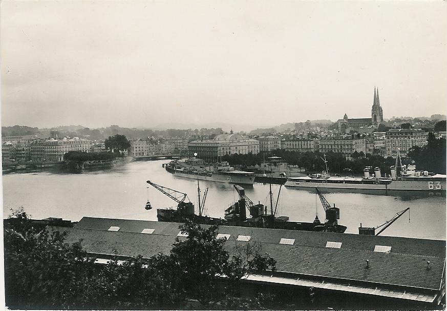 Bateaux de guerre